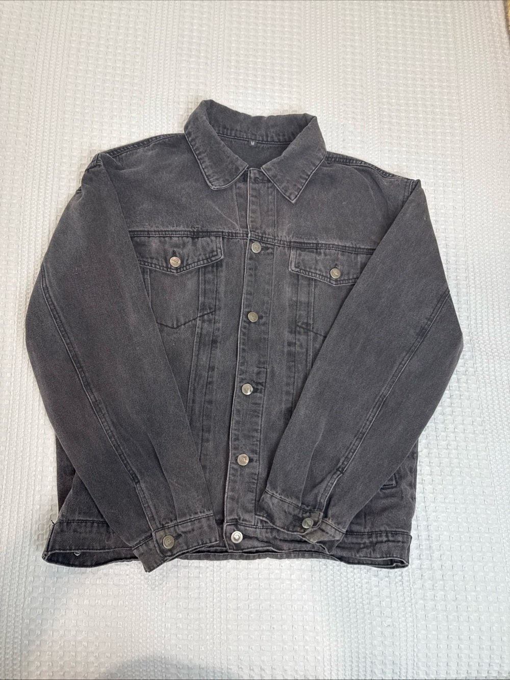 Men's Black Denim Jacket - Classic Button-Up Skull Buttons and Patch Size Medium